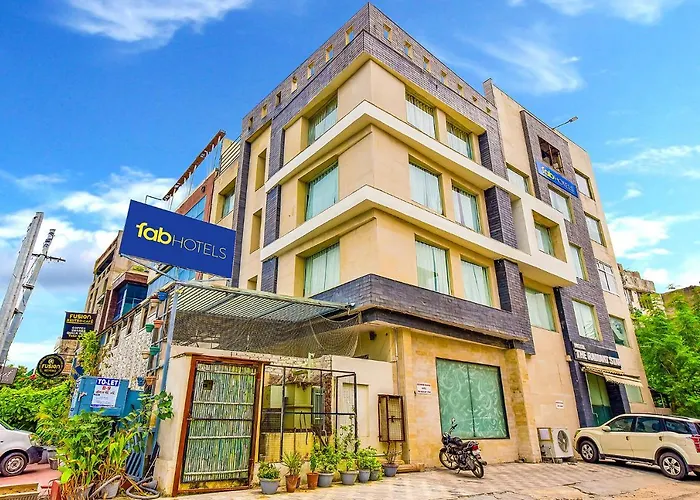 Fabhotel Radiant Star Lalkothi Jaipur